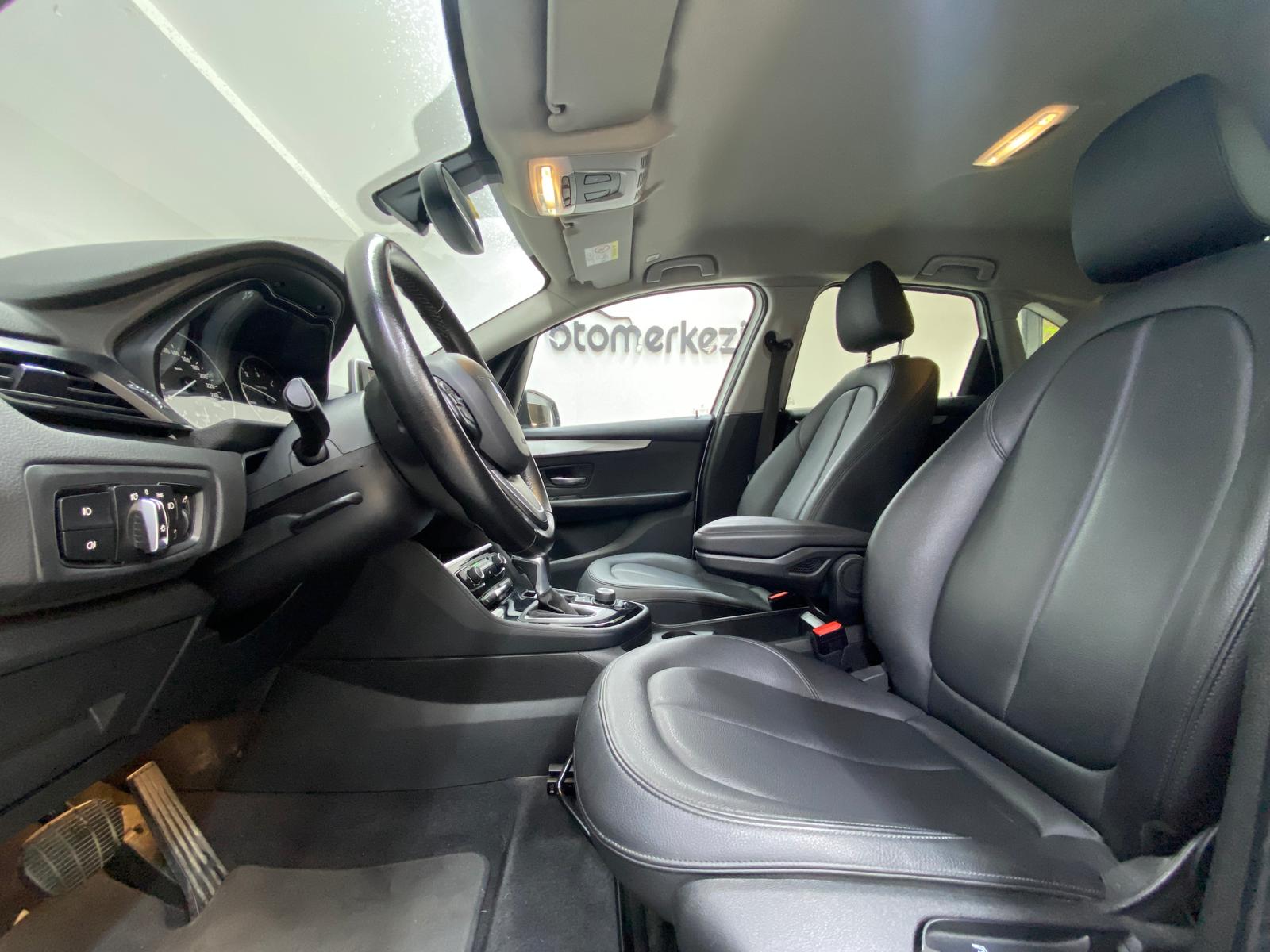 BMW 216d 15